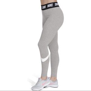 Nike Women’s Club Leggings